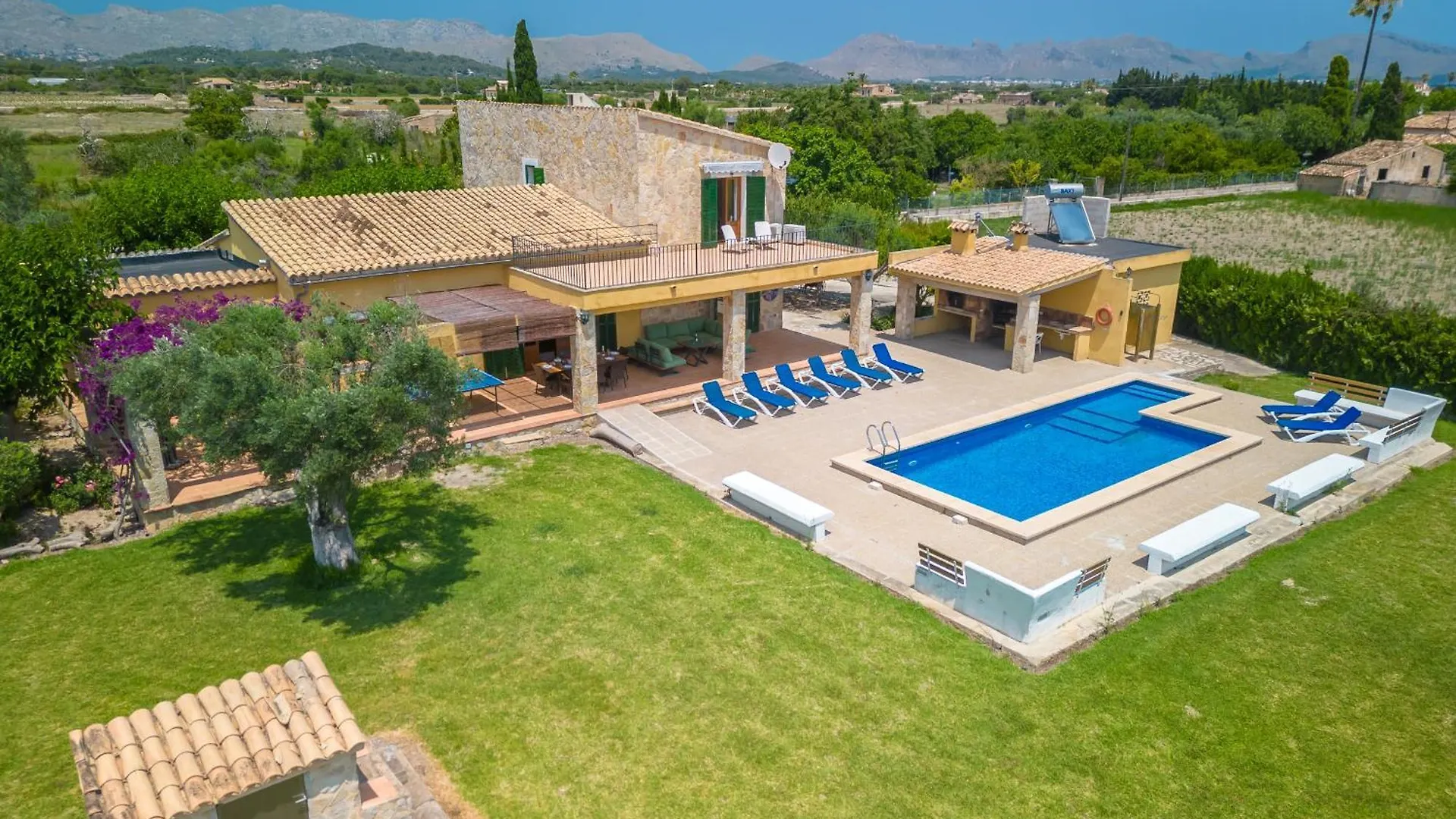 Nyaraló Villa Can Patriarca, For 8 With Pool, Garden And Mountain Views Alcudia