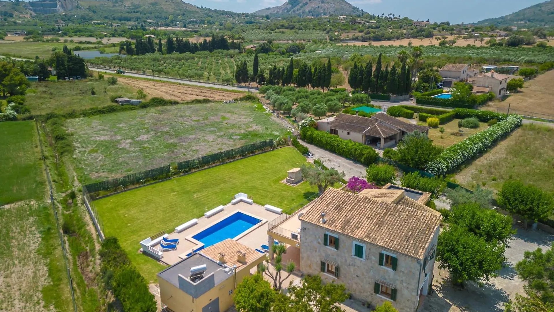 Vakantiehuis Villa Can Patriarca, For 8 With Pool, Garden And Mountain Views Alcúdia Spanje