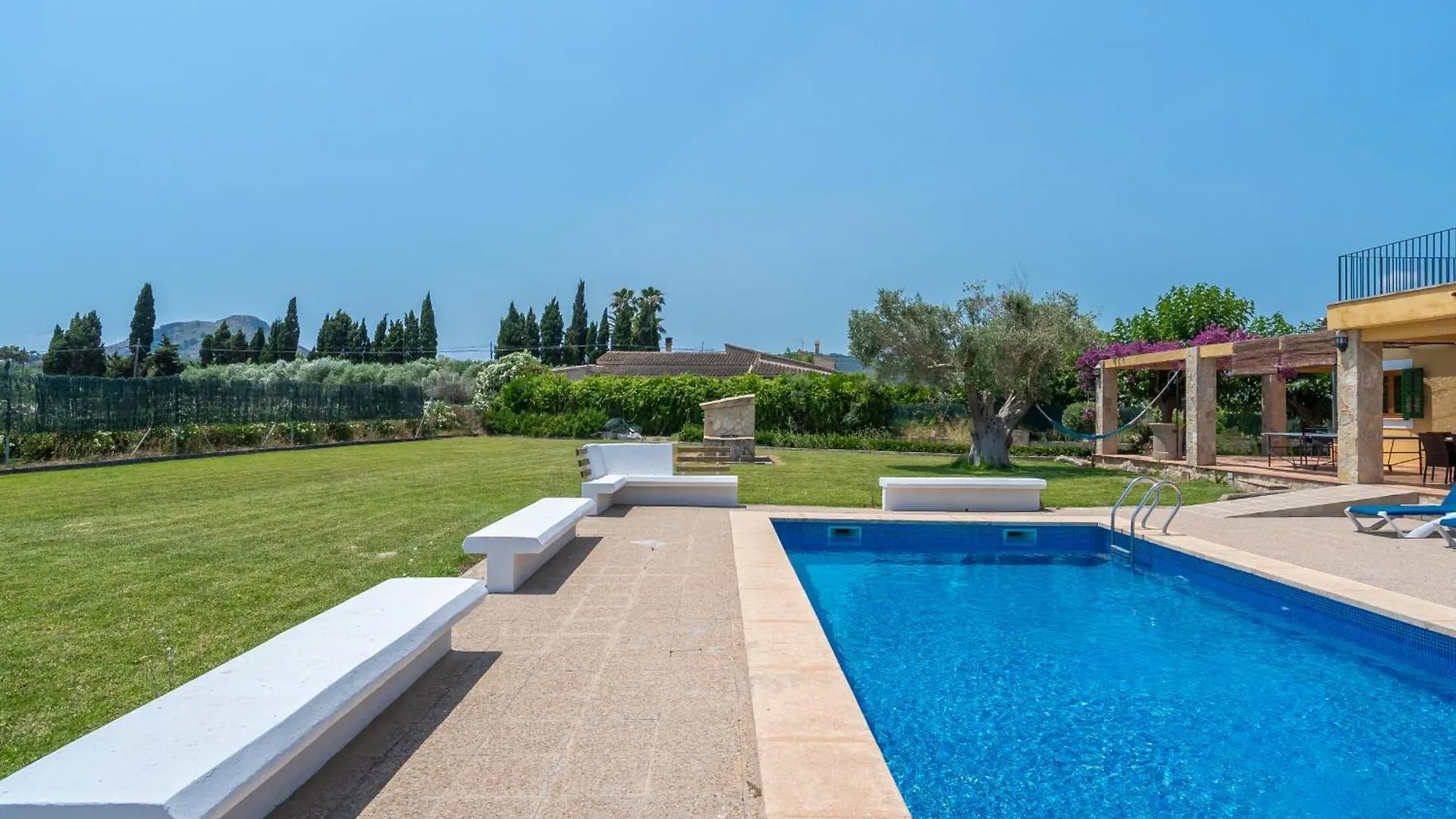 Villa Can Patriarca, For 8 With Pool, Garden And Mountain Views Alcudia Nyaraló