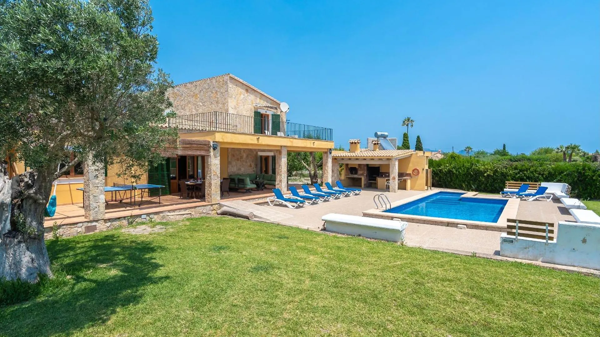 Nyaraló Villa Can Patriarca, For 8 With Pool, Garden And Mountain Views Alcudia Spanyolország