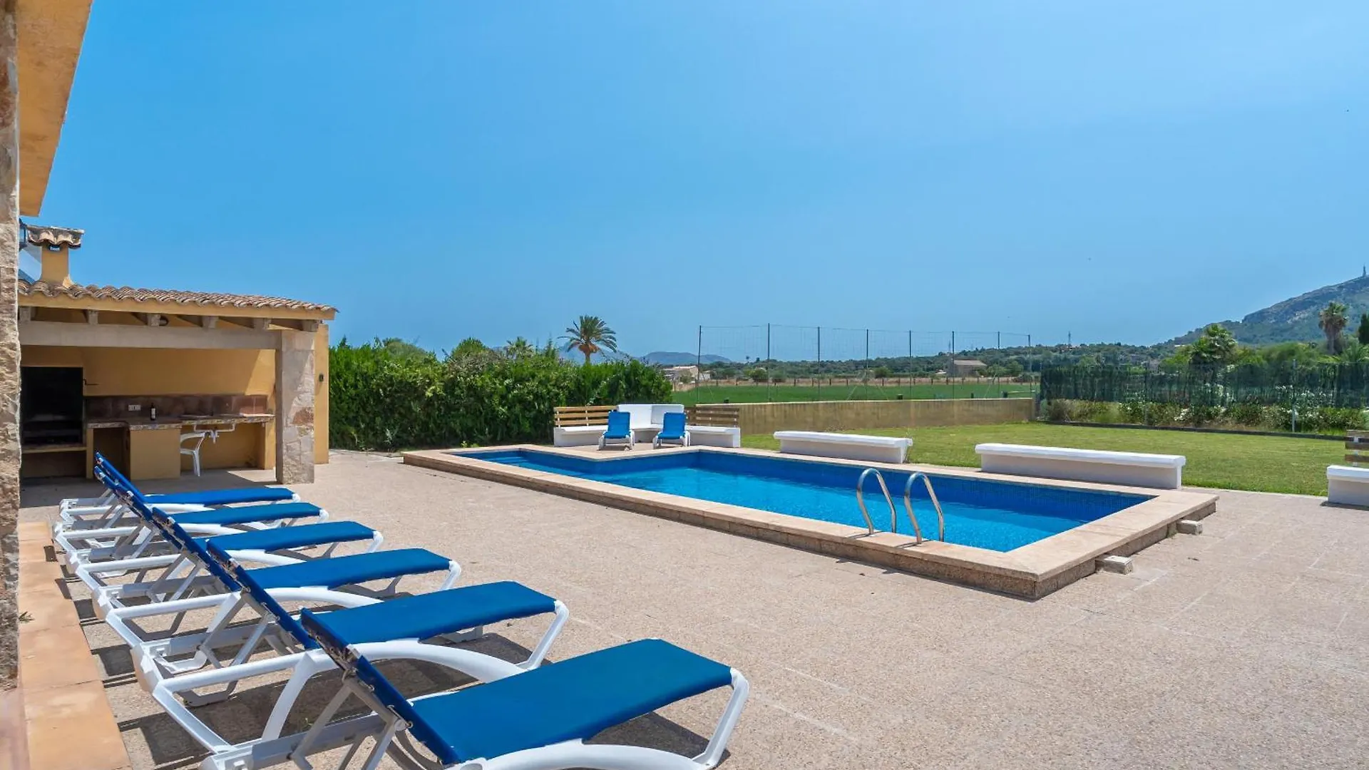 Nyaraló Villa Can Patriarca, For 8 With Pool, Garden And Mountain Views Alcudia