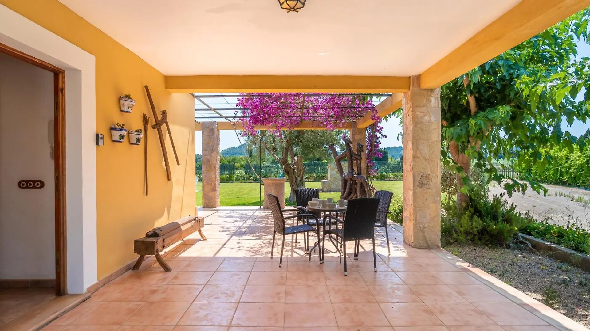 Nyaraló Villa Can Patriarca, For 8 With Pool, Garden And Mountain Views Alcudia Spanyolország