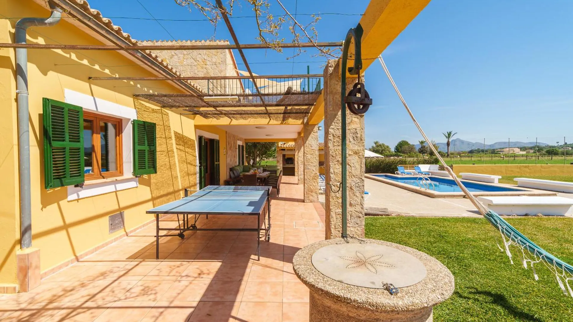 Villa Can Patriarca, For 8 With Pool, Garden And Mountain Views Alcudia