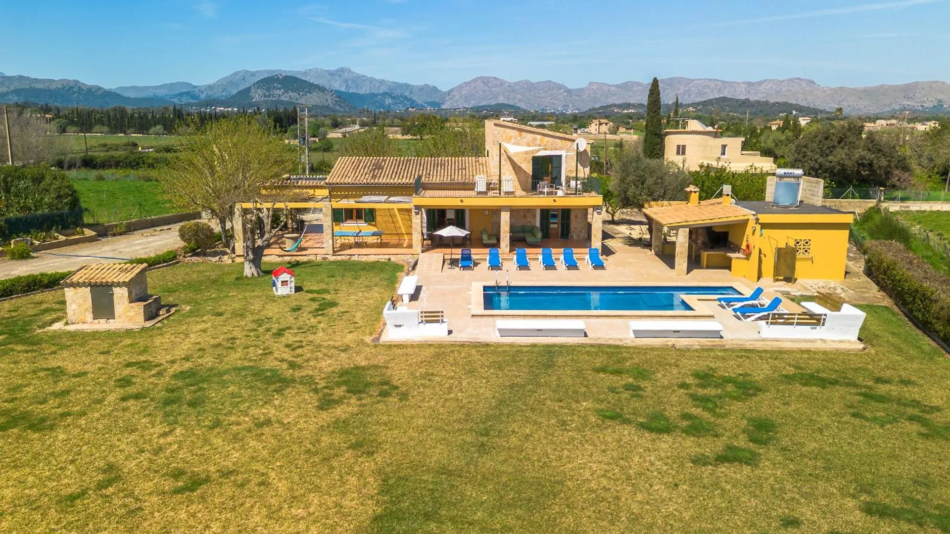 Nyaraló Villa Can Patriarca, For 8 With Pool, Garden And Mountain Views Alcudia Spanyolország